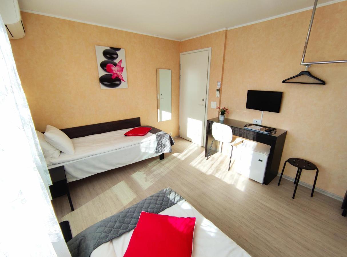 פארנו Aisa Guesthouse מראה חיצוני תמונה